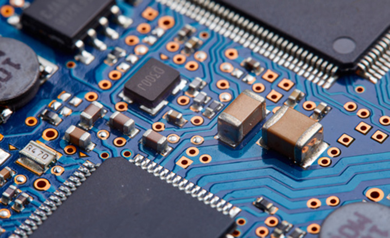 深圳三星貼片電容代理商：你知道，貼片電容的工作壽命有多長？