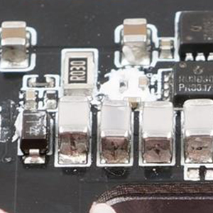 深圳風華貼片電容代理商：貼片電容怎么有COG和C0G之分？