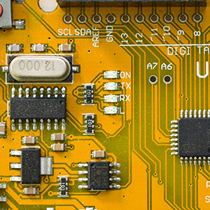 貼片電容器為啥深受各領(lǐng)域喜愛呢？